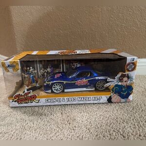 Jada: Chun-Li Street Fighter and 1993 Mazda RX-7